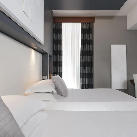 Metropolis 4*