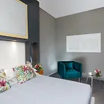 Metropolis 4*