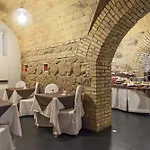 Metropolis 4*