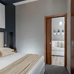 Metropolis 4*