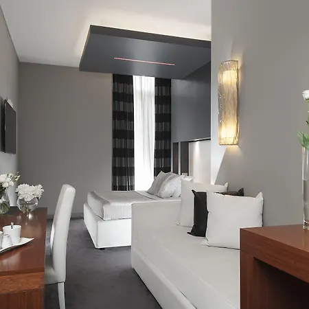 Hotell Metropolis 4*