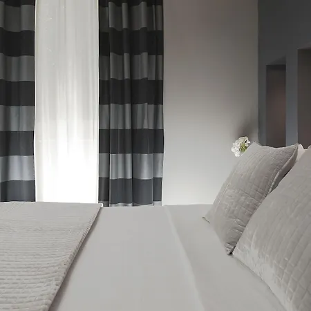 Metropolis 4*