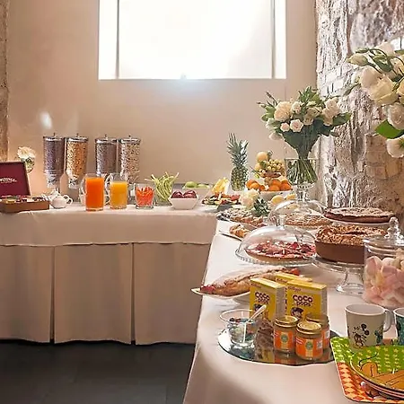 Hotel Metropolis 4*