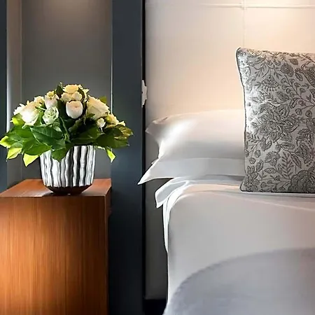 Hotel Metropolis 4*