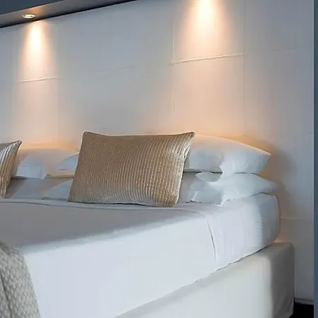 Hotel Metropolis