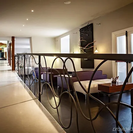 Otel Metropolis - Di Charme 4*